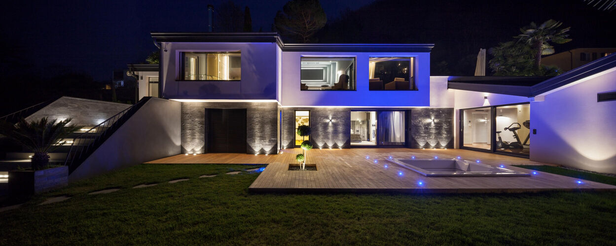 europole-luminaire-solutions-connectees-bluetooth-mesh-ambiance-1